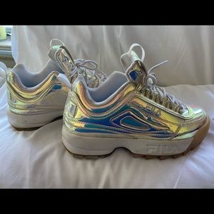 Fila iridescent disrupters